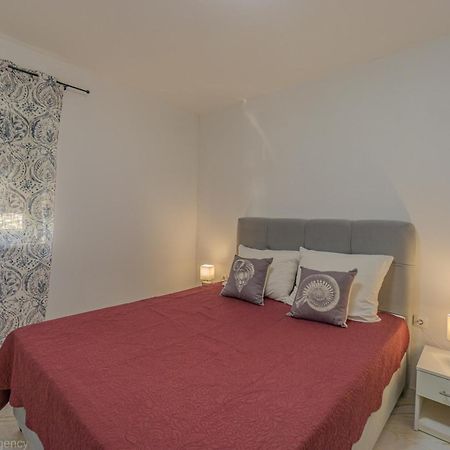 Ivica Super Comfortable, Newly Furnished Apartment In A Top Location Metajna Exteriér fotografie